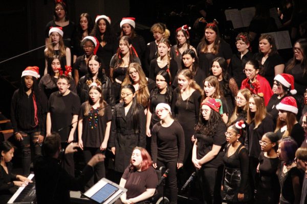 Holiday combined concert brings Hickman together