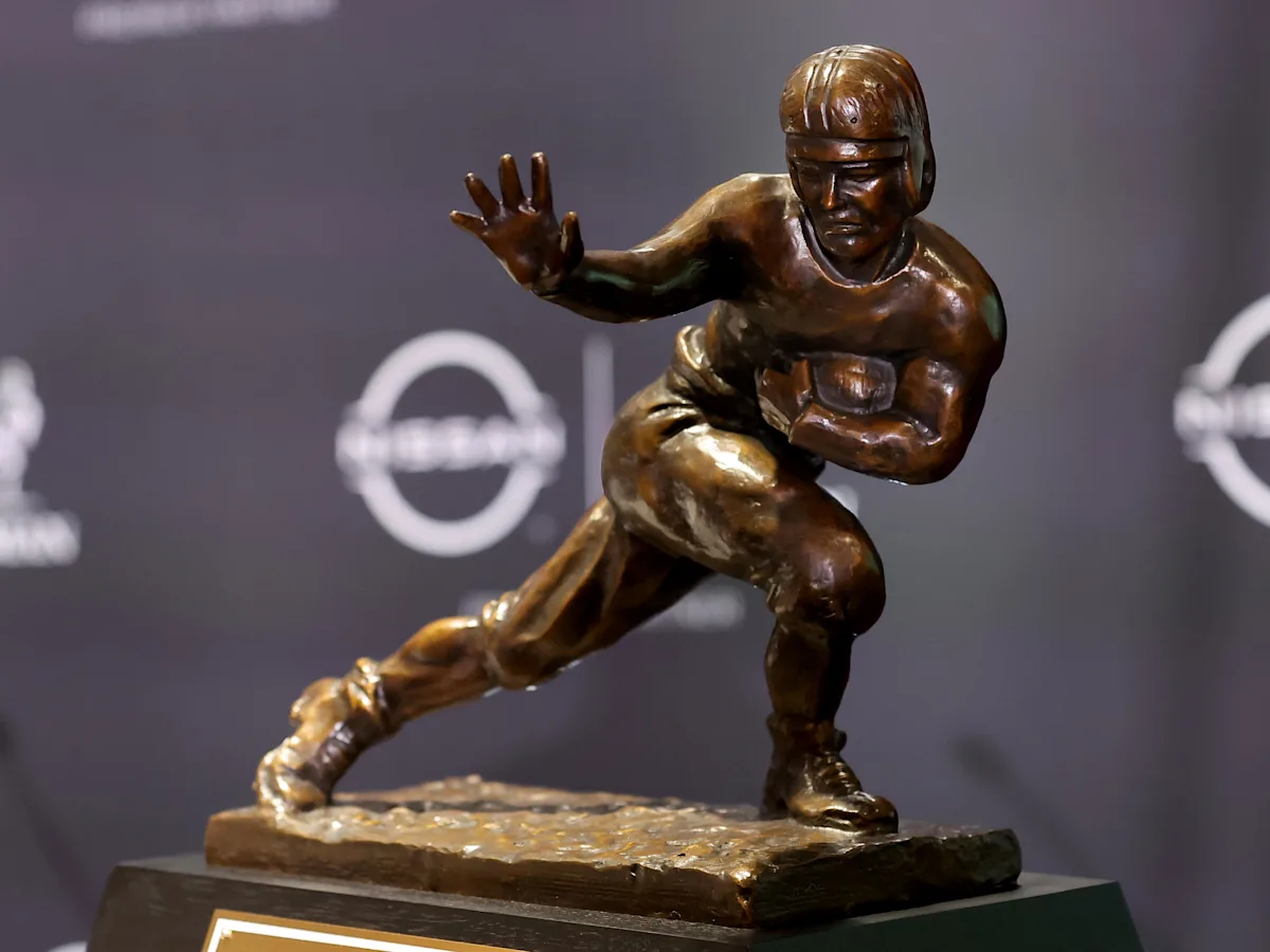The Heisman Memorial Trophy, that will be awarded to its winner on Dec. 13th. (Courtesy of Sports Illustrated)